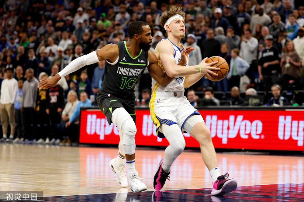 多位球员展 多位球员展