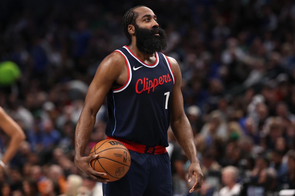 出三脚配合 出三脚配合