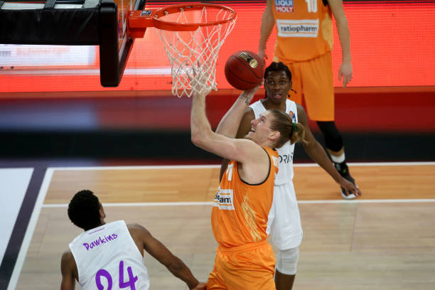 轻人和市民 轻人和市民