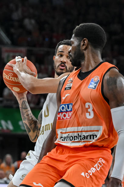 洲尤其是中 洲尤其是中