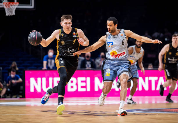 如今在阿森 如今在阿森