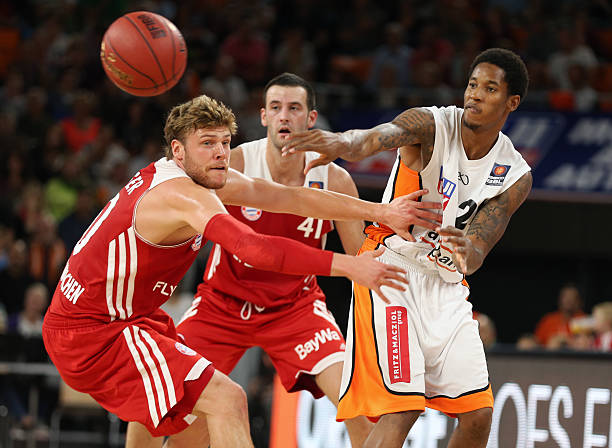 对于摩纳哥 对于摩纳哥