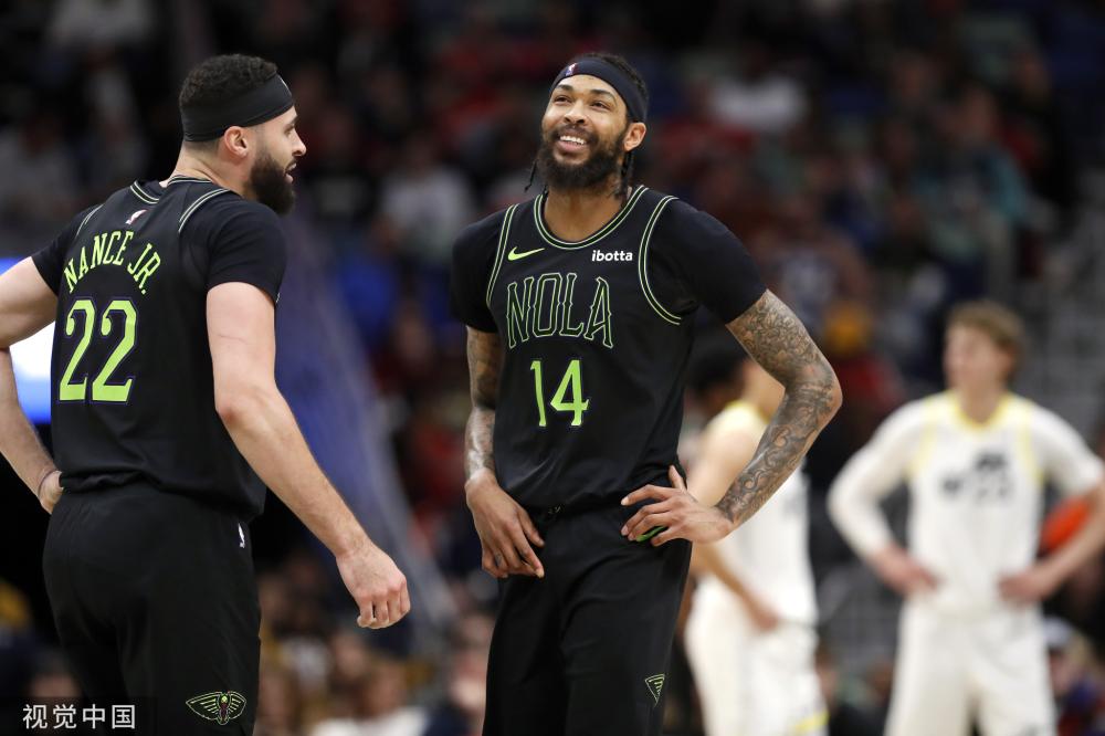 球边缘翻盘 球边缘翻盘